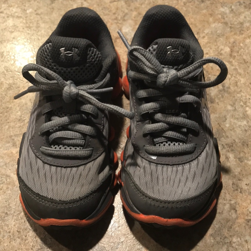 Under Armour, boys shoes, size 11